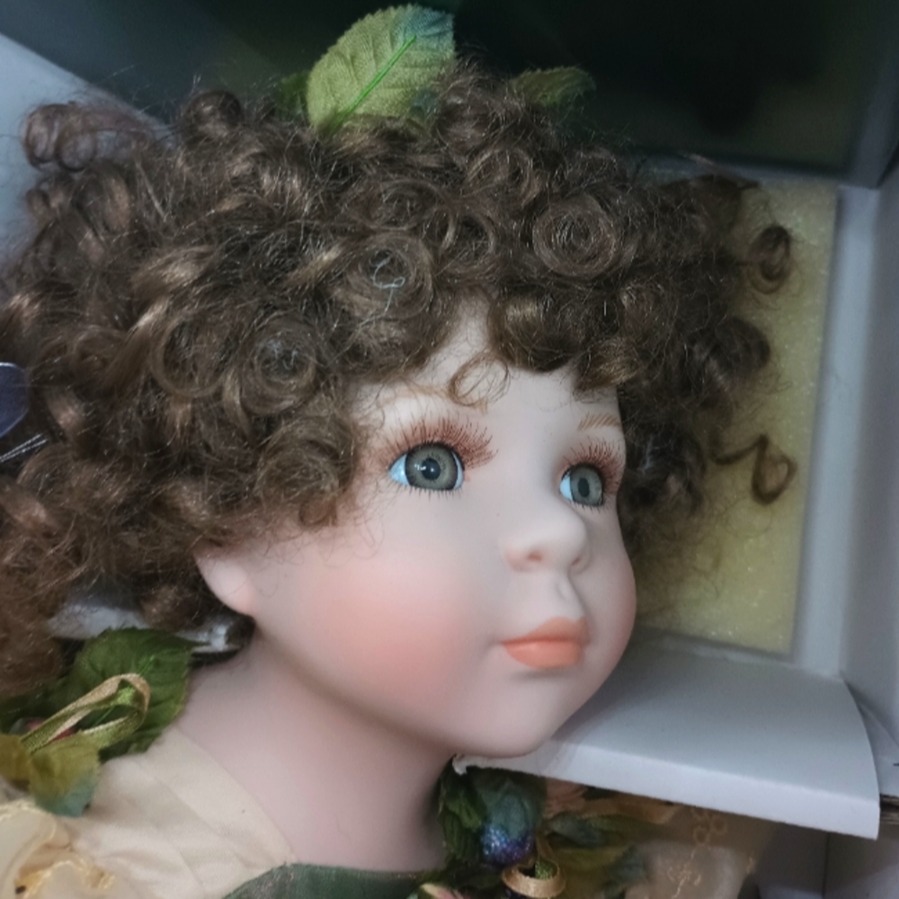 Geppeddo Collector Numbered Series Bisque Porcelain Doll Fairy Jasmine - Picture 4 of 14